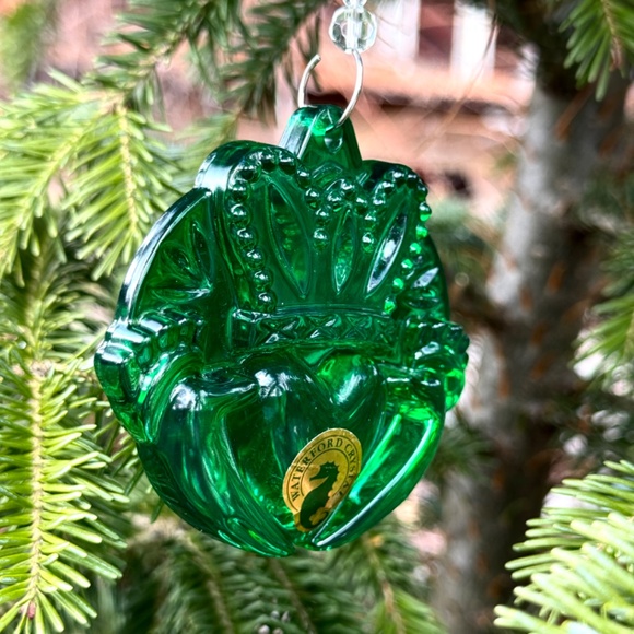 2018 Waterford Crystal Green Claddagh Christmas Ornament with Enhancer Ireland - Picture 5 of 15